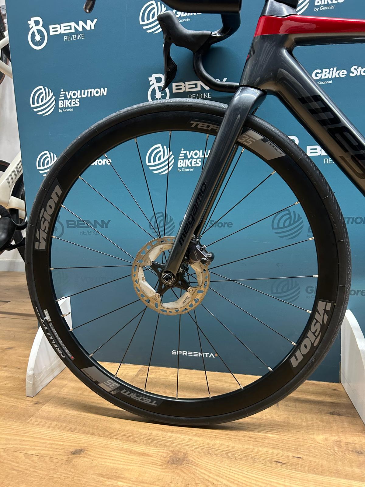 Rozmiar Megamo Raise 05 S - Używany