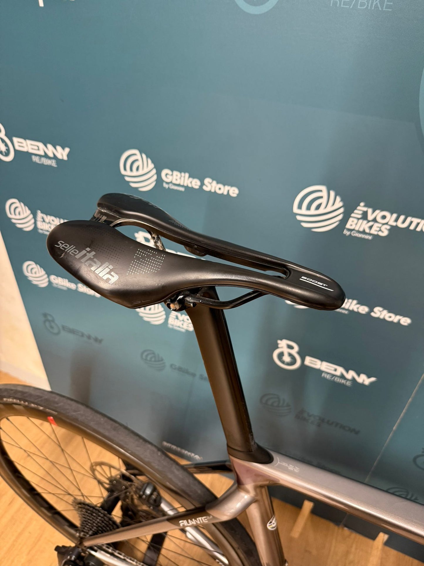 Wilier Taille SLR AXS simplifiée L - Utilisé