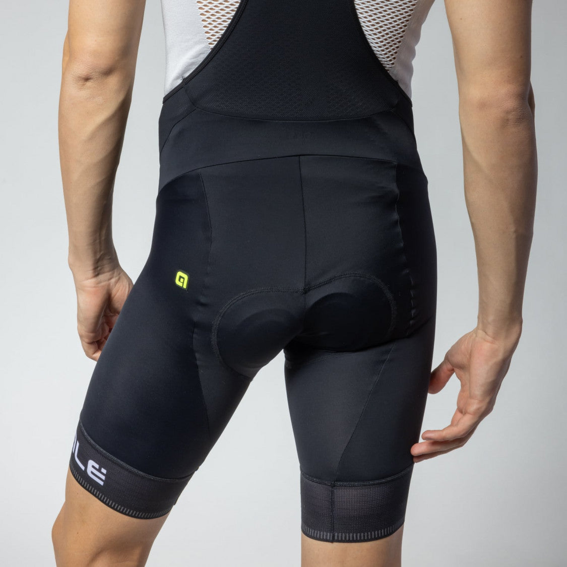 Sommershorts mit Alé Pragma Laufspangen 2024