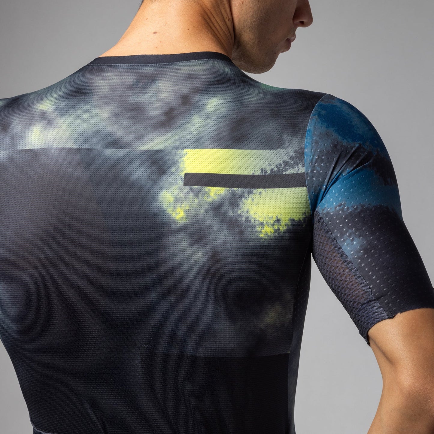 Manga corta alè pr-e atmósfera 2025