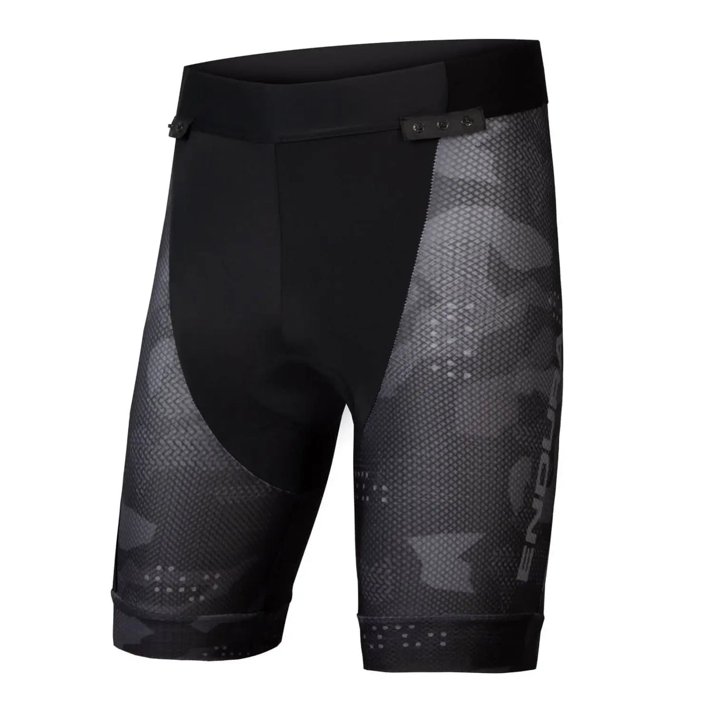 Unter Shorts mit Enduratrack Endura -Hintergrund