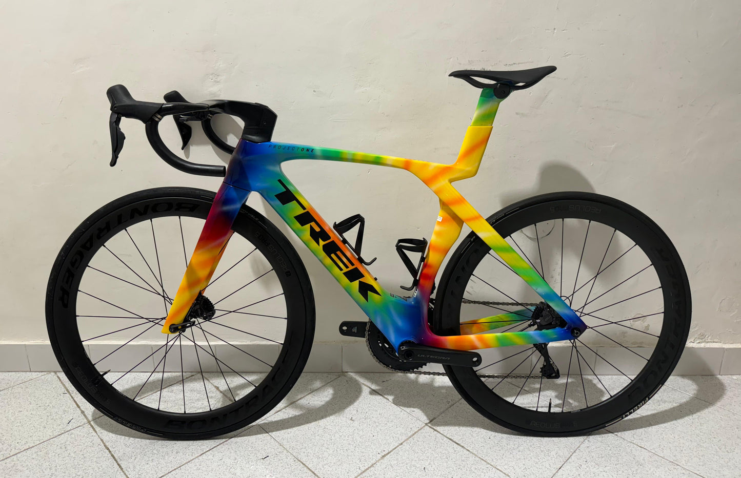 Trek Madone SLR 7. tammikuuta 7 Projekti Yksi koko 54 - käytetty