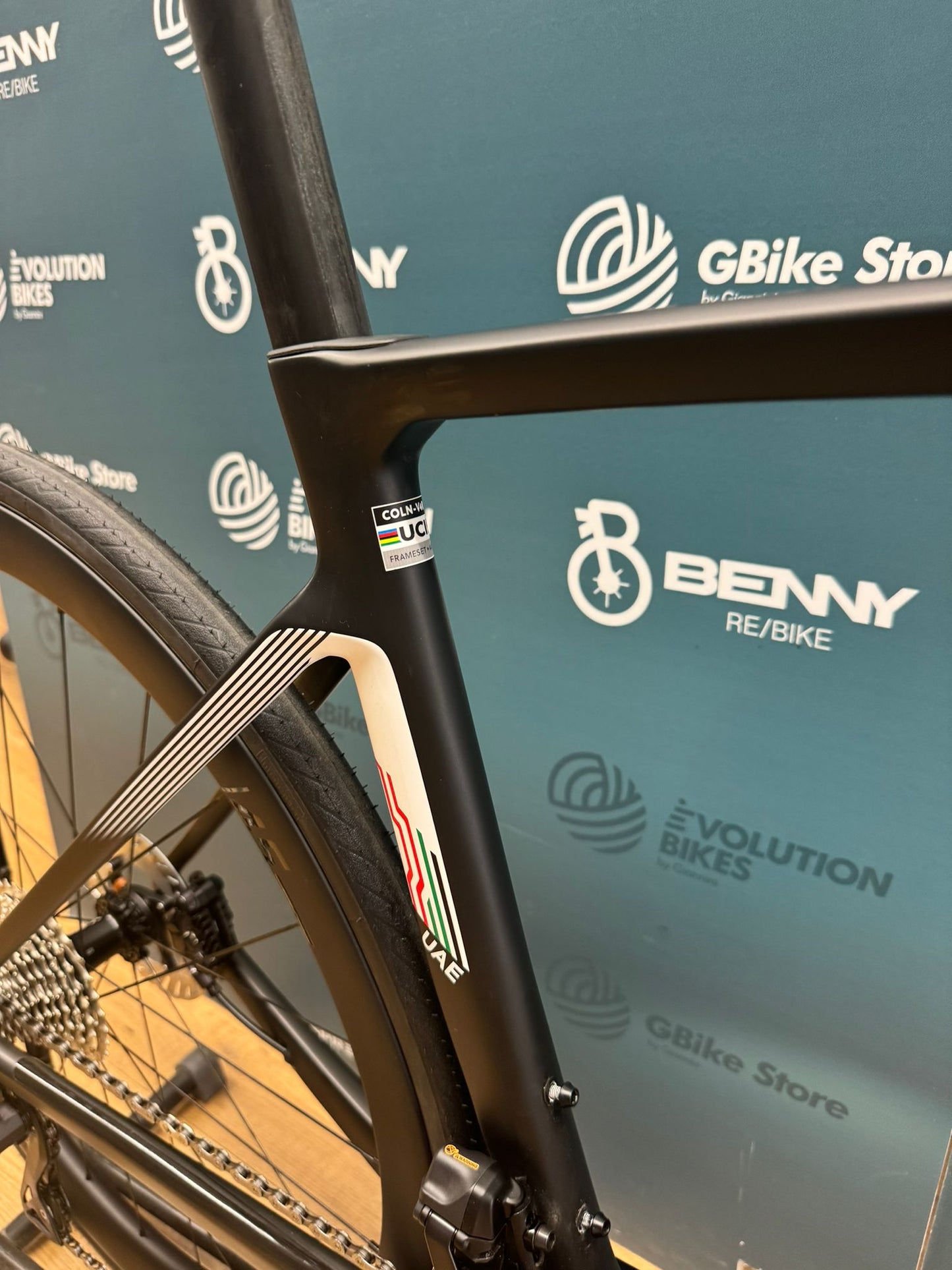 Colnago V4rs UAE Emirates Size 485 - Demo Test