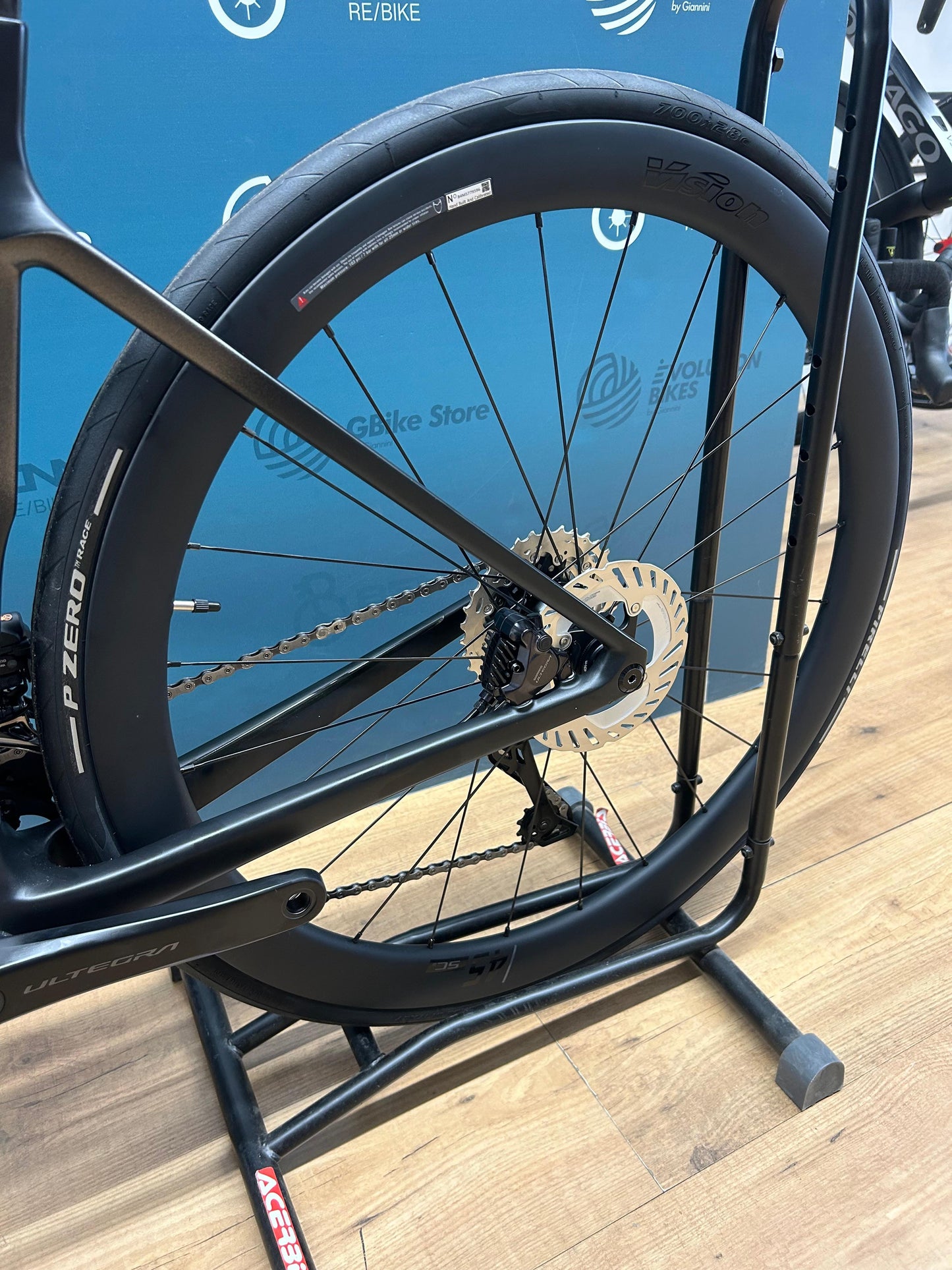 Colnago V4rs UAE Emirates Size 455 - Used