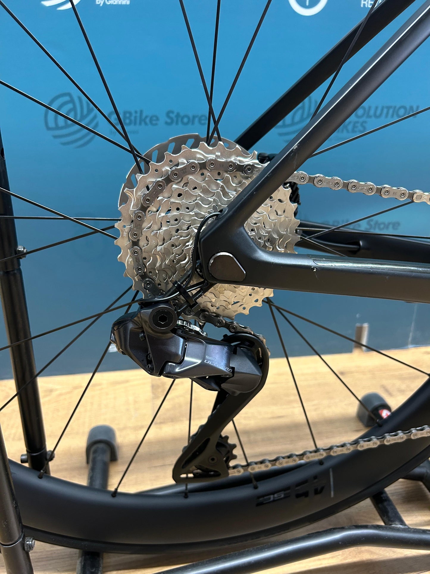 Colnago V4rs UAE Emirates Size 455 - Used