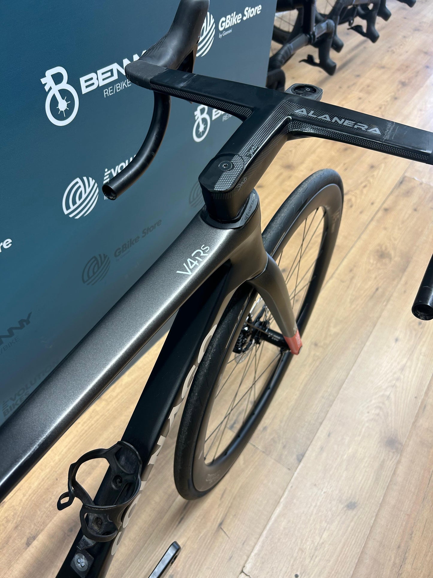 Colnago V4rs UAE Emirates Size 455 - Used