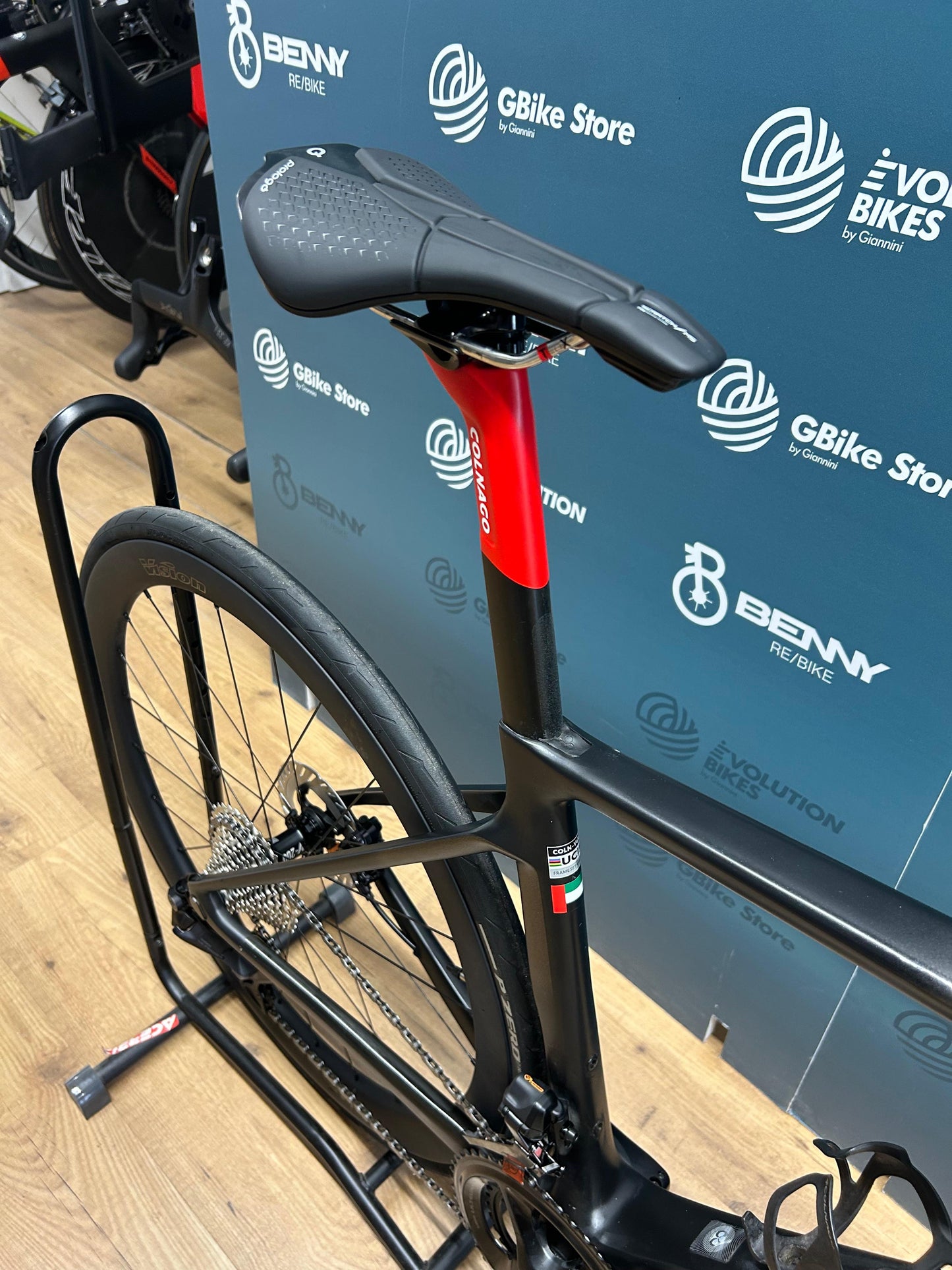 Colnago V4rs UAE Emirates Size 455 - Used