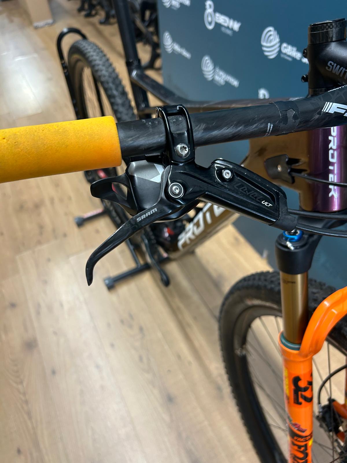 Protek Futura Limited Edition Cut L - Gebraucht