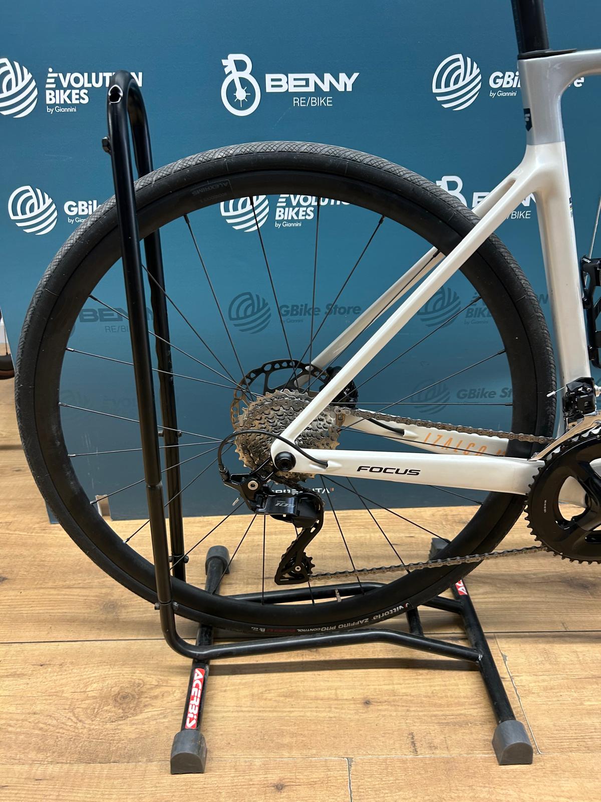 Focus Izalco Max 8.7 Taille M - Utilisé