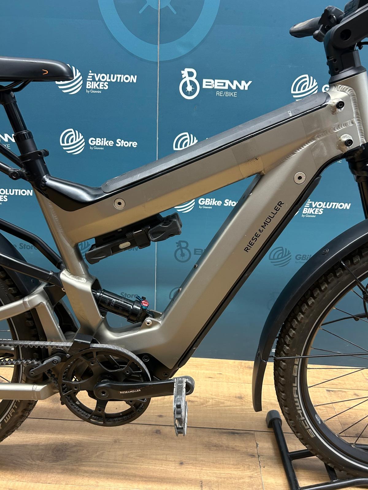 Riese yMüller Superdelite GT Touring HS Cut M - Usado