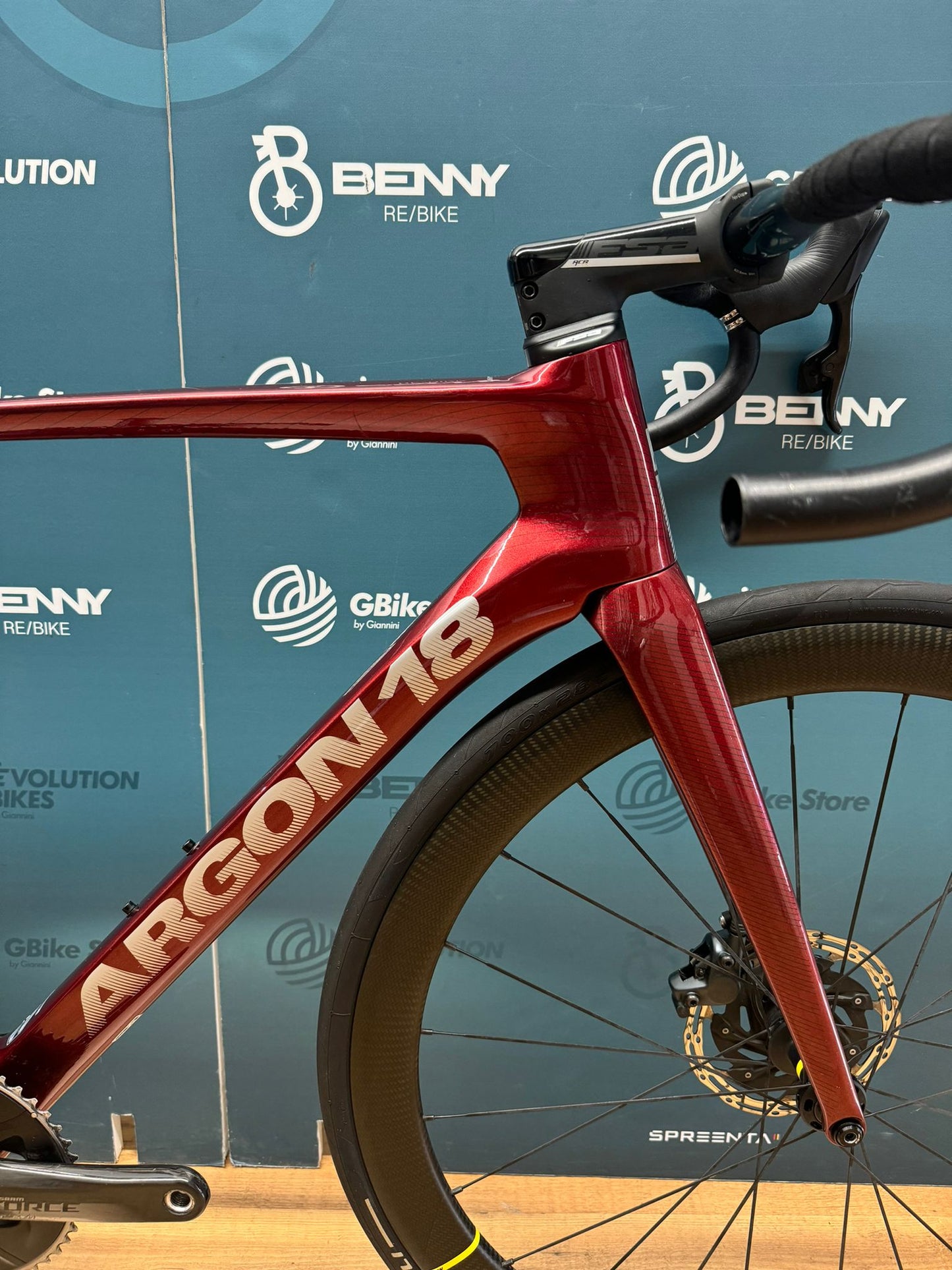 Argon 18 Sum SRAM Force ETAP AXS Größe M - Gebraucht