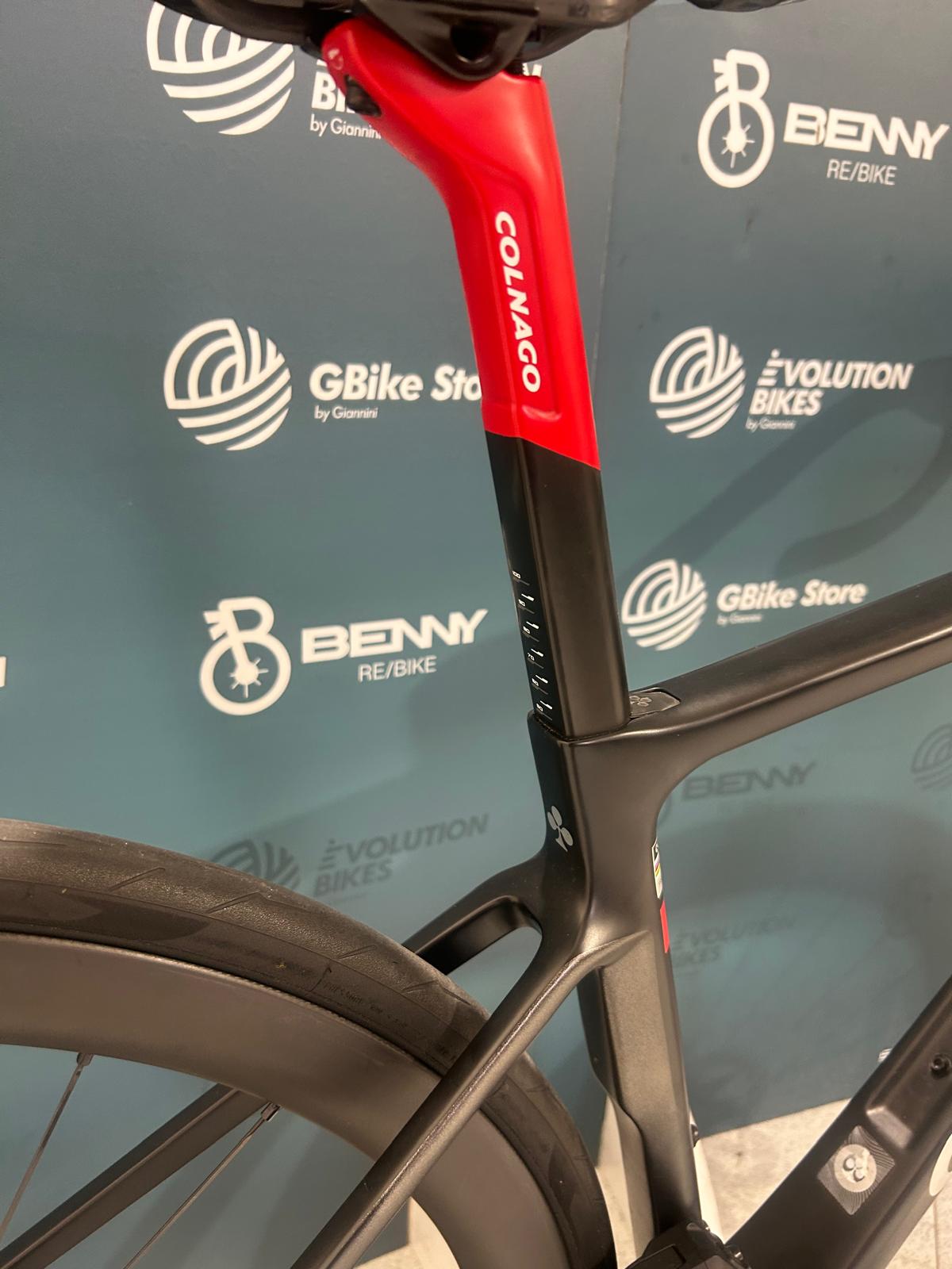 Colnago V4RS VAE Emirate Größe 420