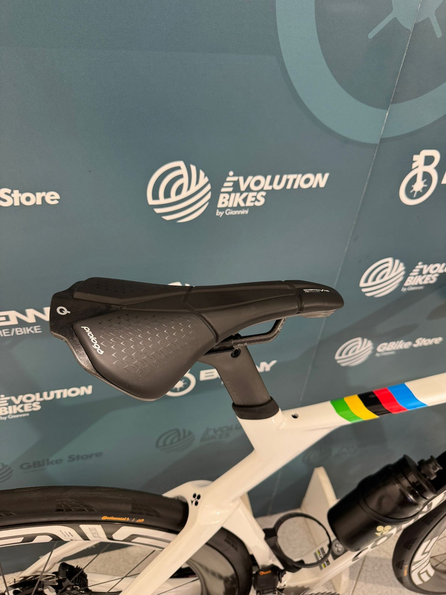 Colnago Y1Rs Dura Ace Di2 Enve SES 4.5 Tamaño XS - Demostraciones