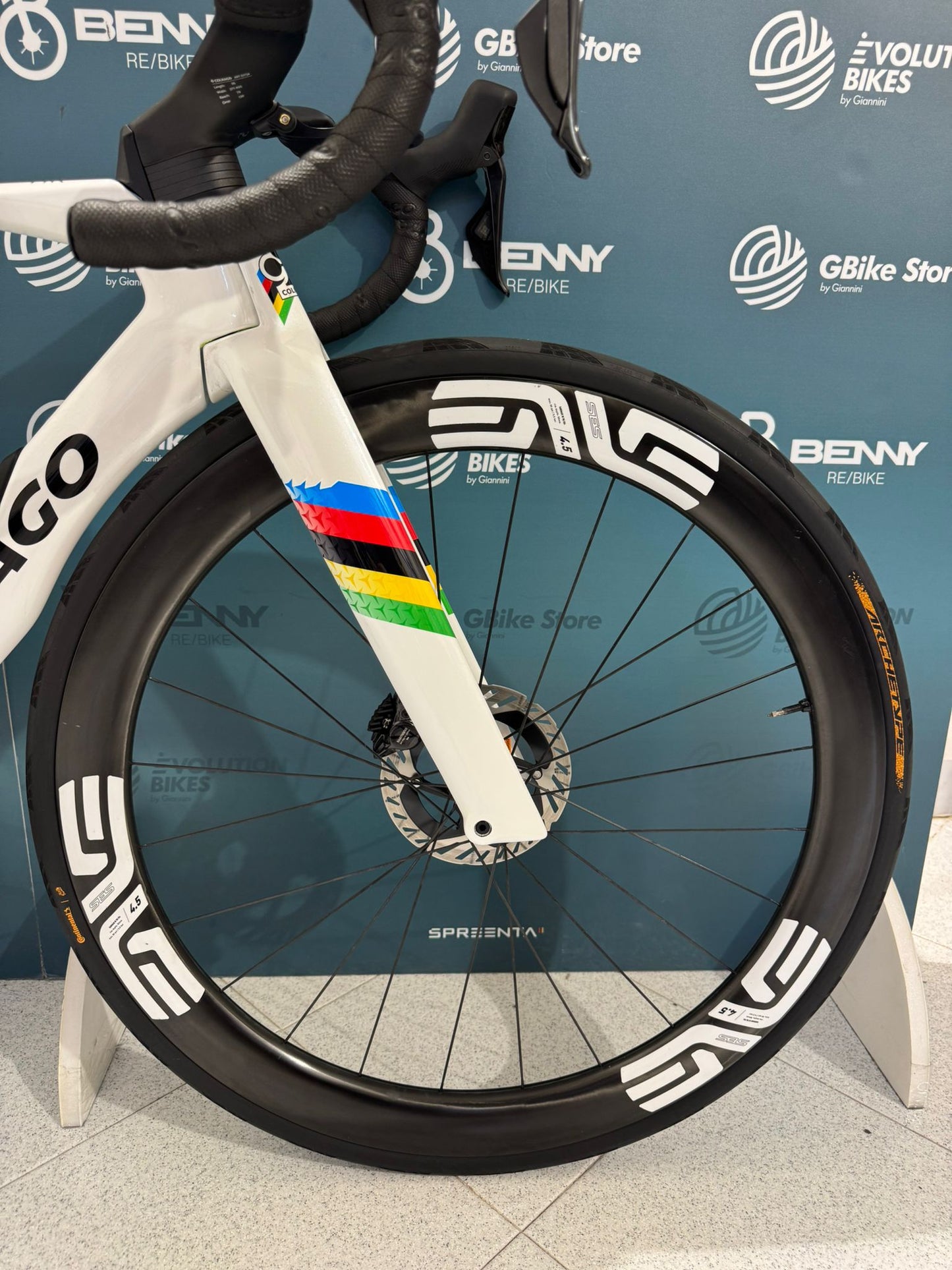 Colnago Y1Rs Dura Ace Di2 Enve SES 4.5 Tamaño XS - Demostraciones