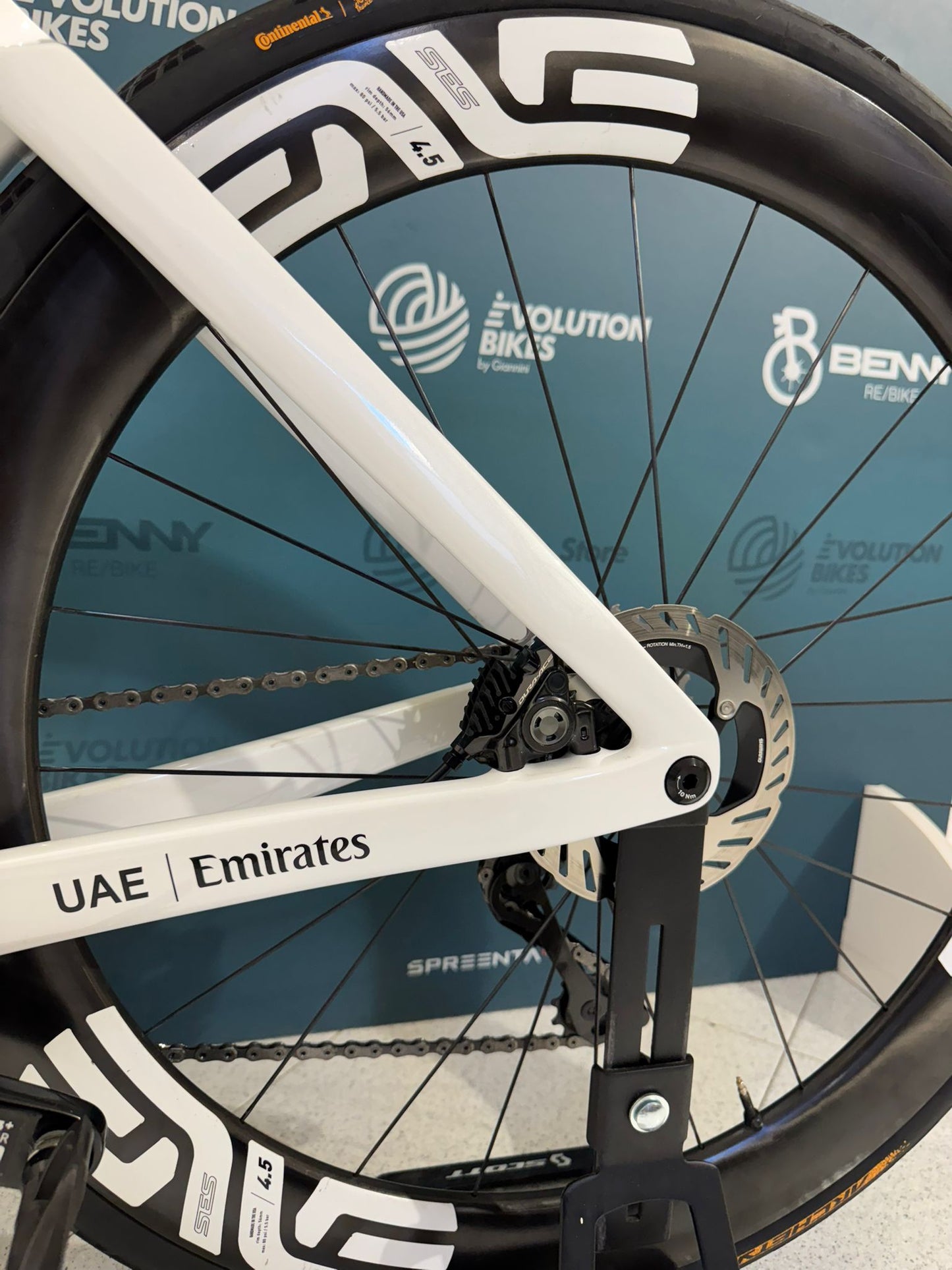 Colnago Y1Rs Dura Ace Di2 Enve SES 4.5 Tamaño XS - Demostraciones