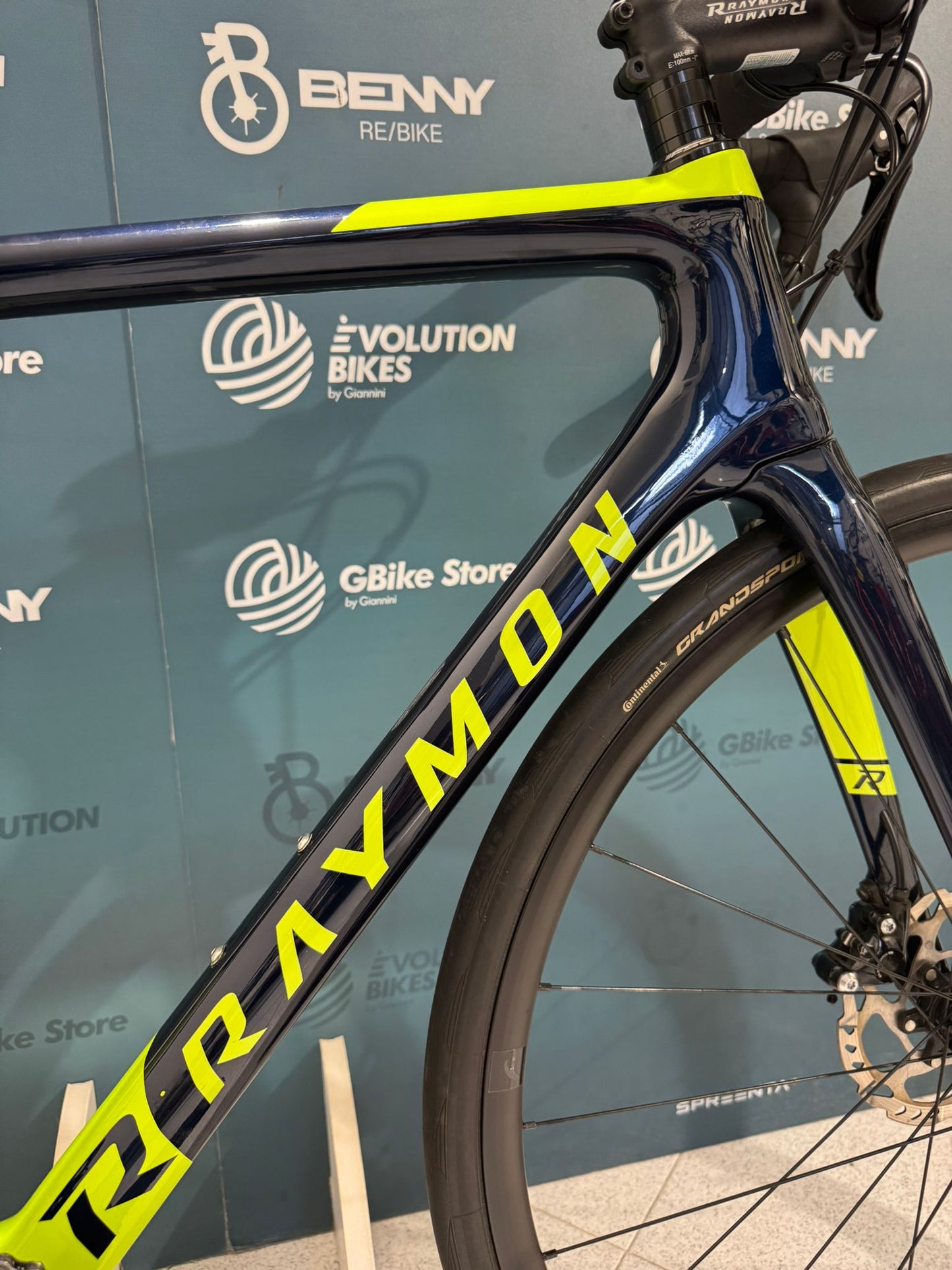 Raymon RaceRay 7.0 Disc Size S/54 - Used