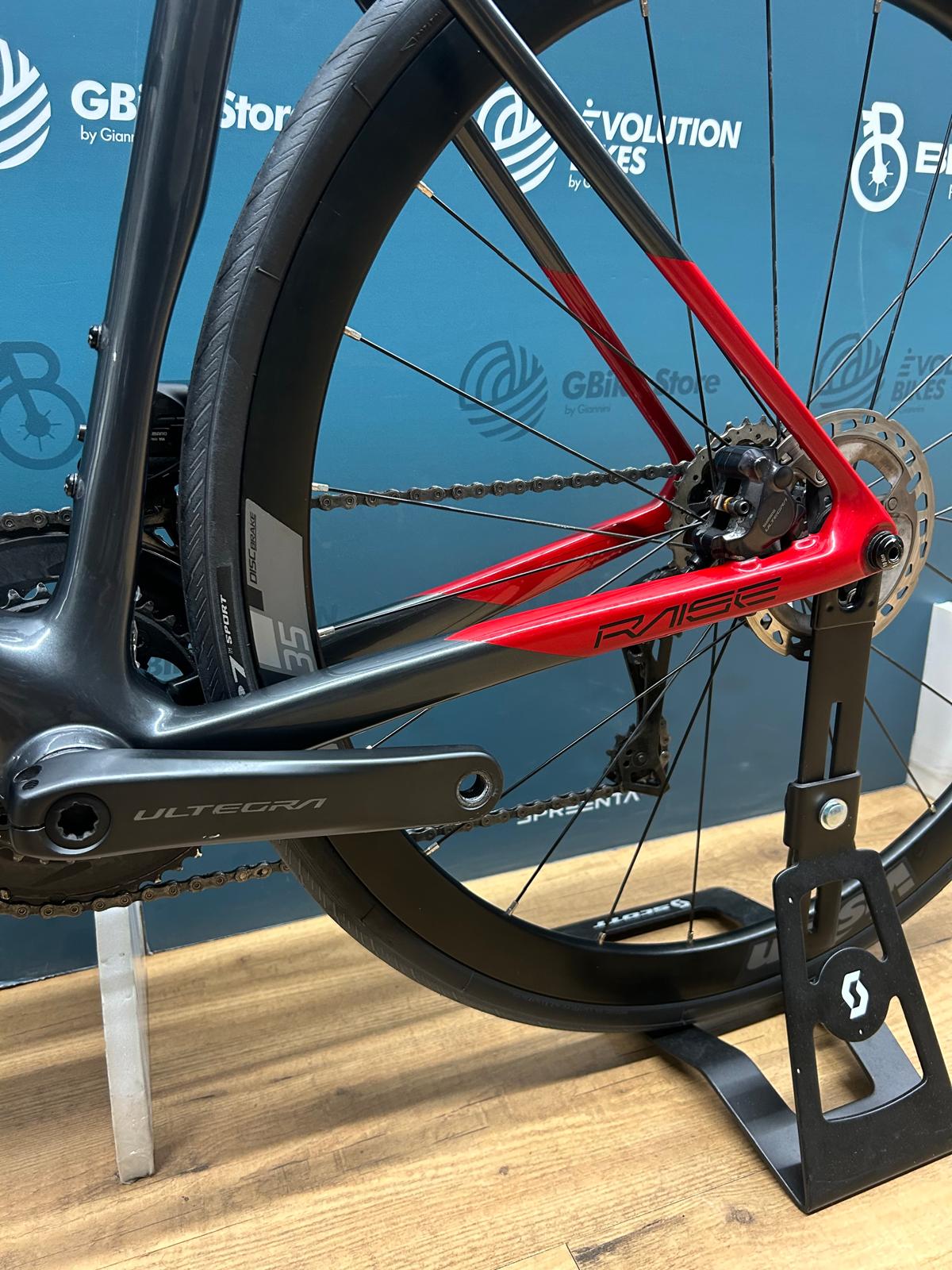 Megamo Raise 05 Size S - Used