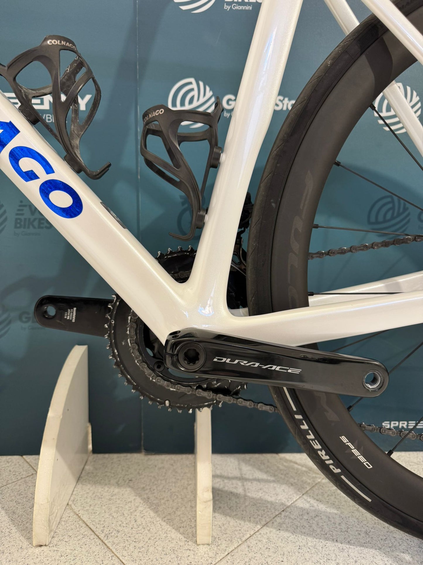Colnago Disco V5Rs Dura-Ace R9270 Di2 12v Tamaño 485 - Demostración