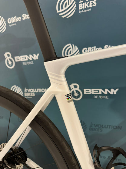 Colnago Disco V5Rs Dura-Ace R9270 Di2 12v Tamaño 485 - Demostración