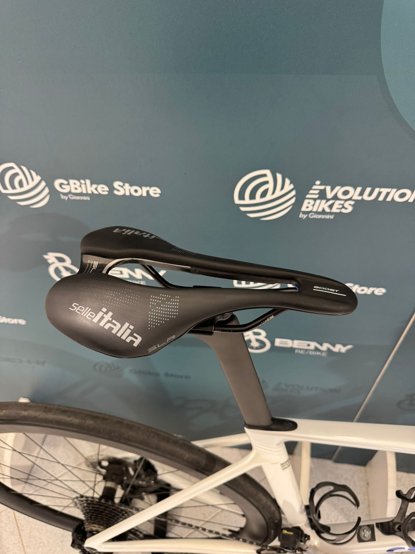 Colnago Disco V5Rs Dura-Ace R9270 Di2 12v Tamaño 485 - Demostración