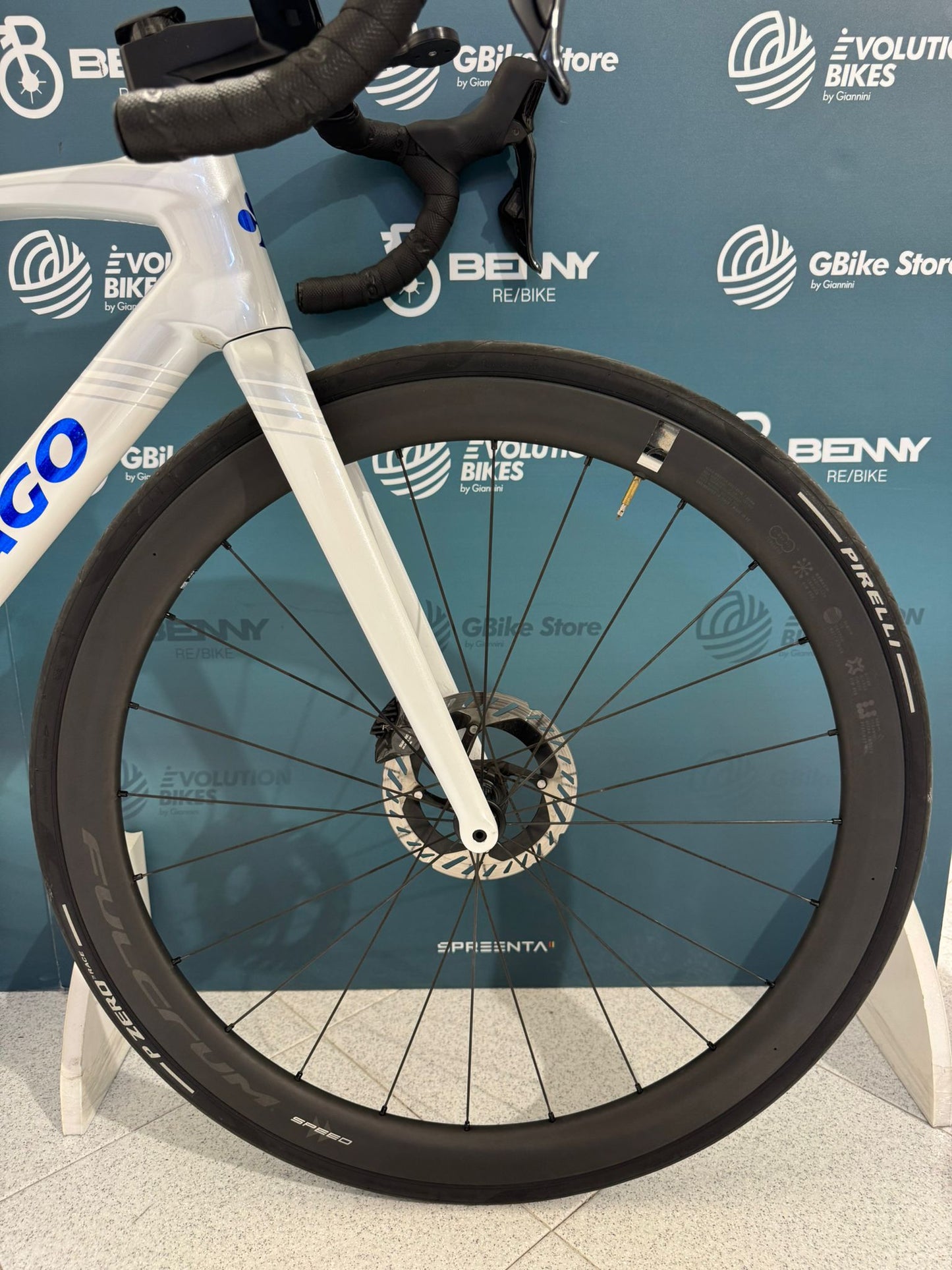 Colnago Disco V5Rs Dura-Ace R9270 Di2 12v Tamaño 485 - Demostración