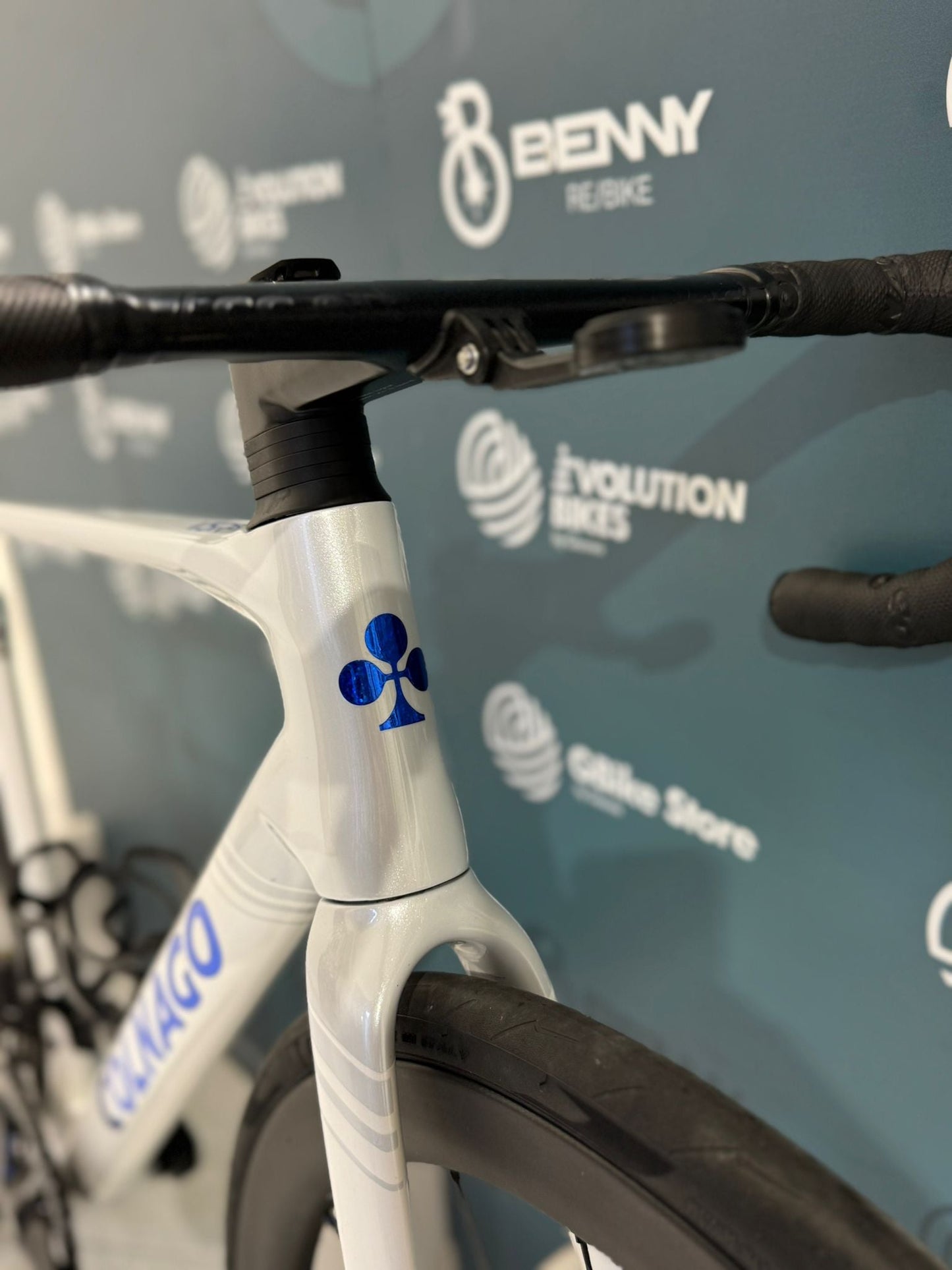 Colnago Disco V5Rs Dura-Ace R9270 Di2 12v Tamaño 485 - Demostración