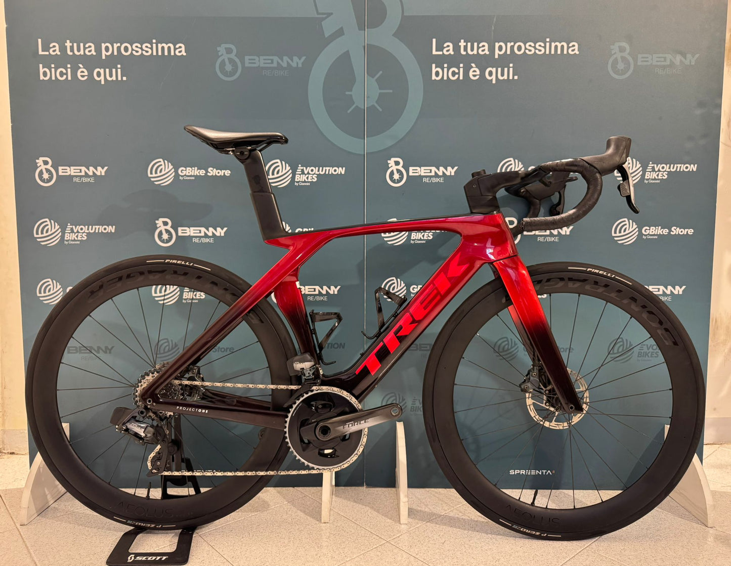 Trek Madone SLR 7 Gen 7 AXS Talla 54 - Usada