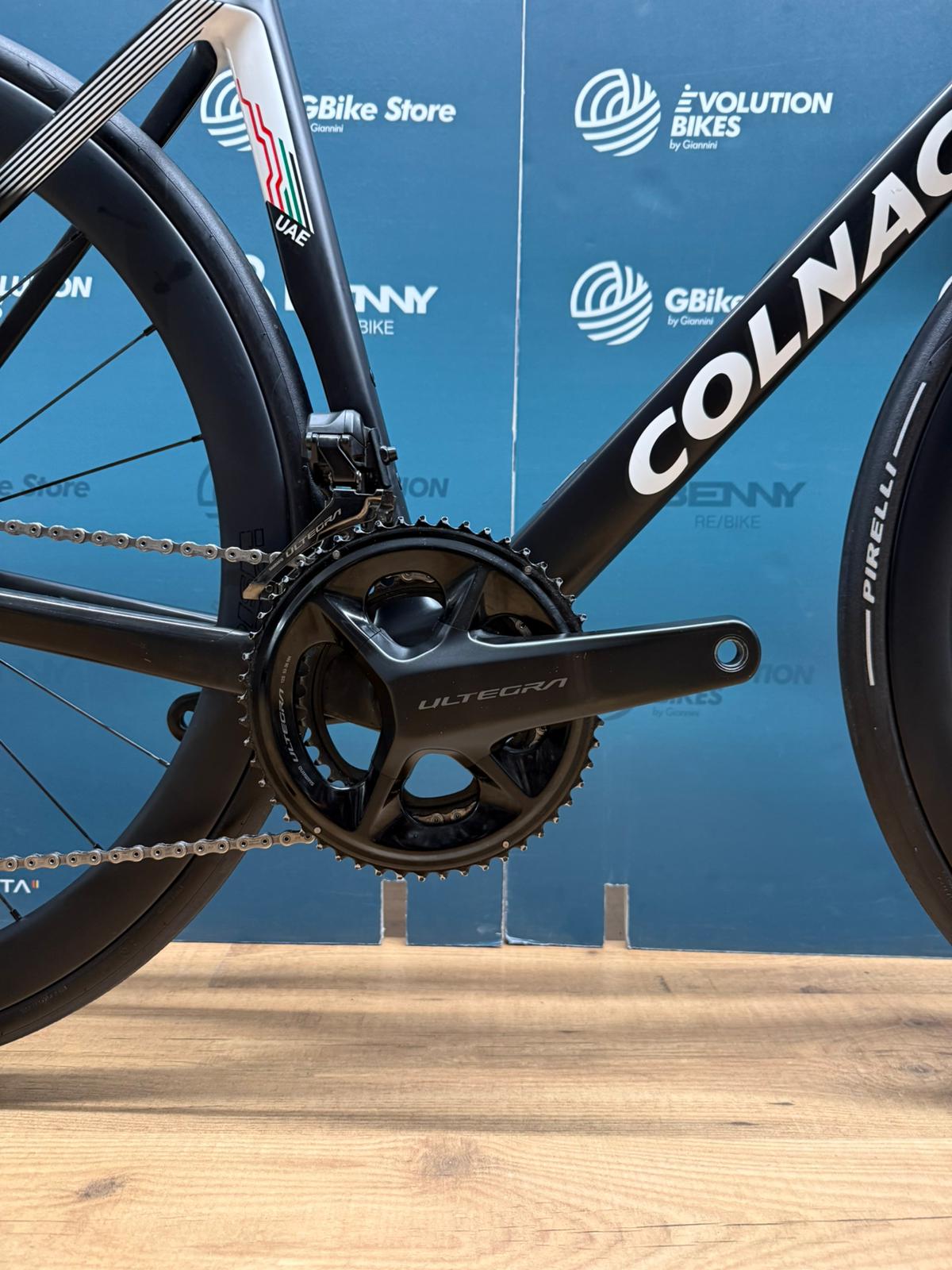 Colnago V4rs Zjednoczone Emiraty Arabskie Rozmiar 510 - Używane