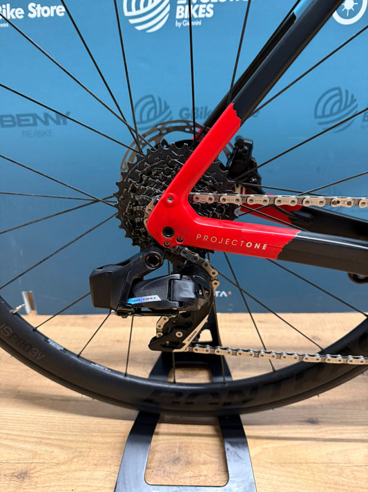 Trek Domane SLR 7 AXS Team Replica Taglia 54 - Usata