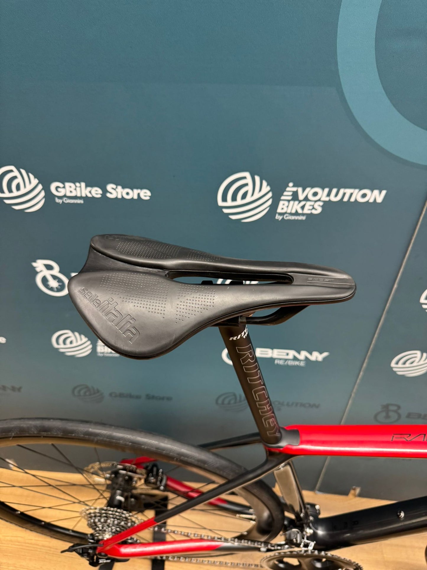 Corte de disco Megamo Raise S - Usado