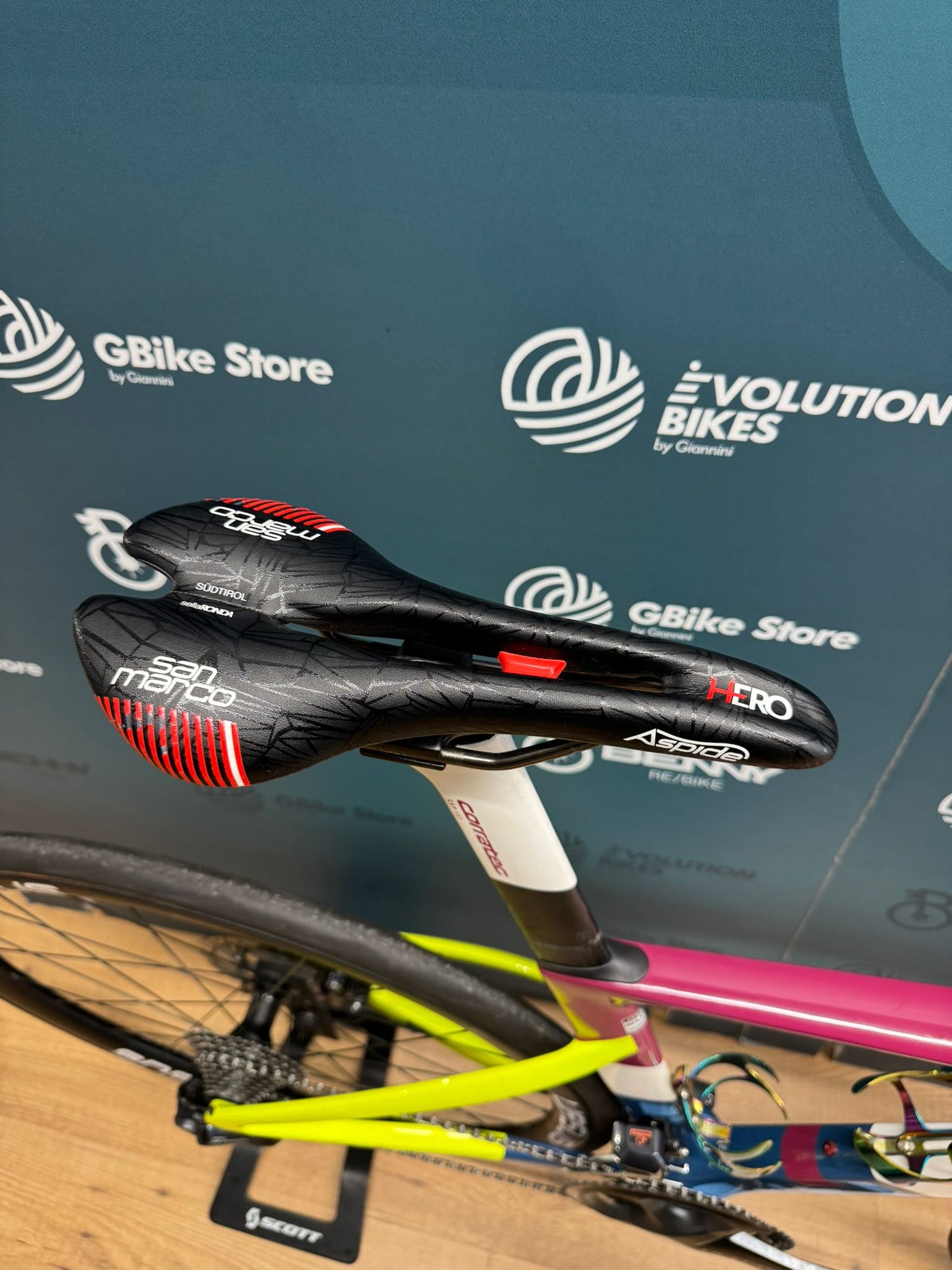 Tamaño del equipo Corratec CCT Evo XS - Usado