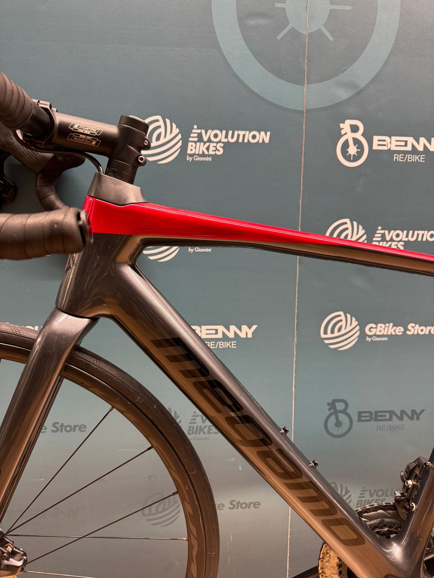 Rozmiar Megamo Raise 09 AXS M - Używany