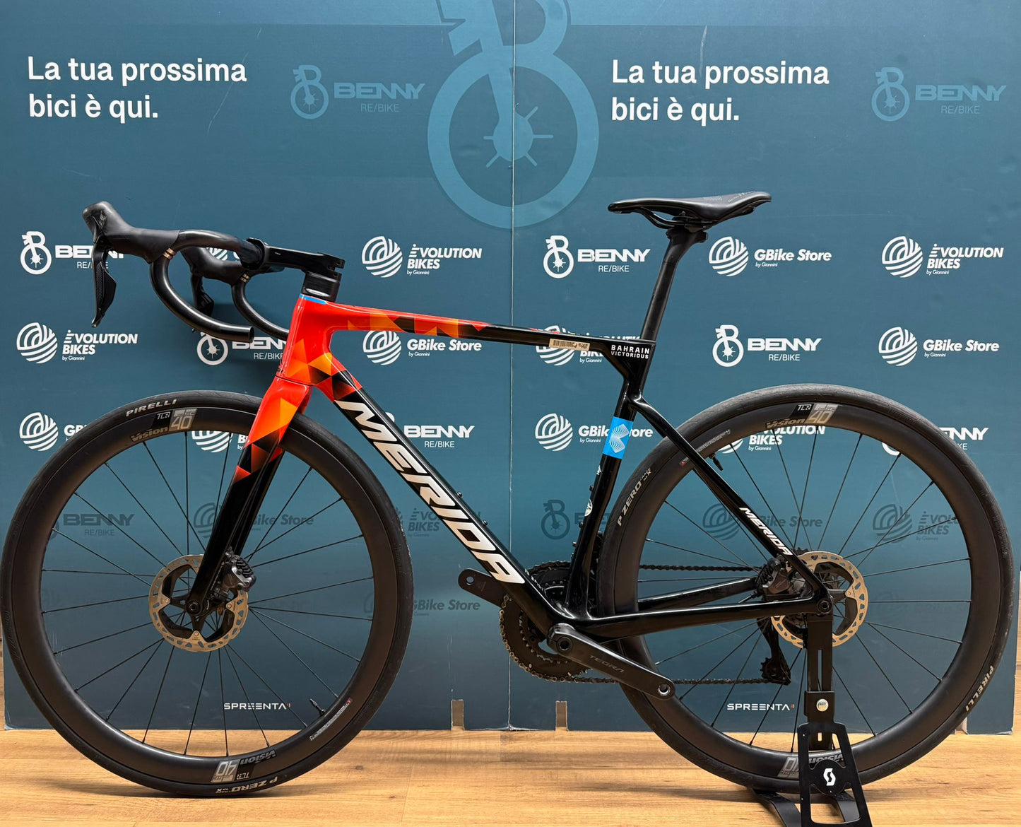 Escultura Mérida Bahréin Tamaño Victorioso M - Usado