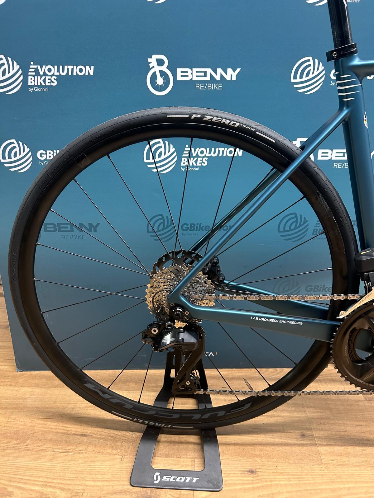 CBT Italia NECER99 Talla 52 - Usado