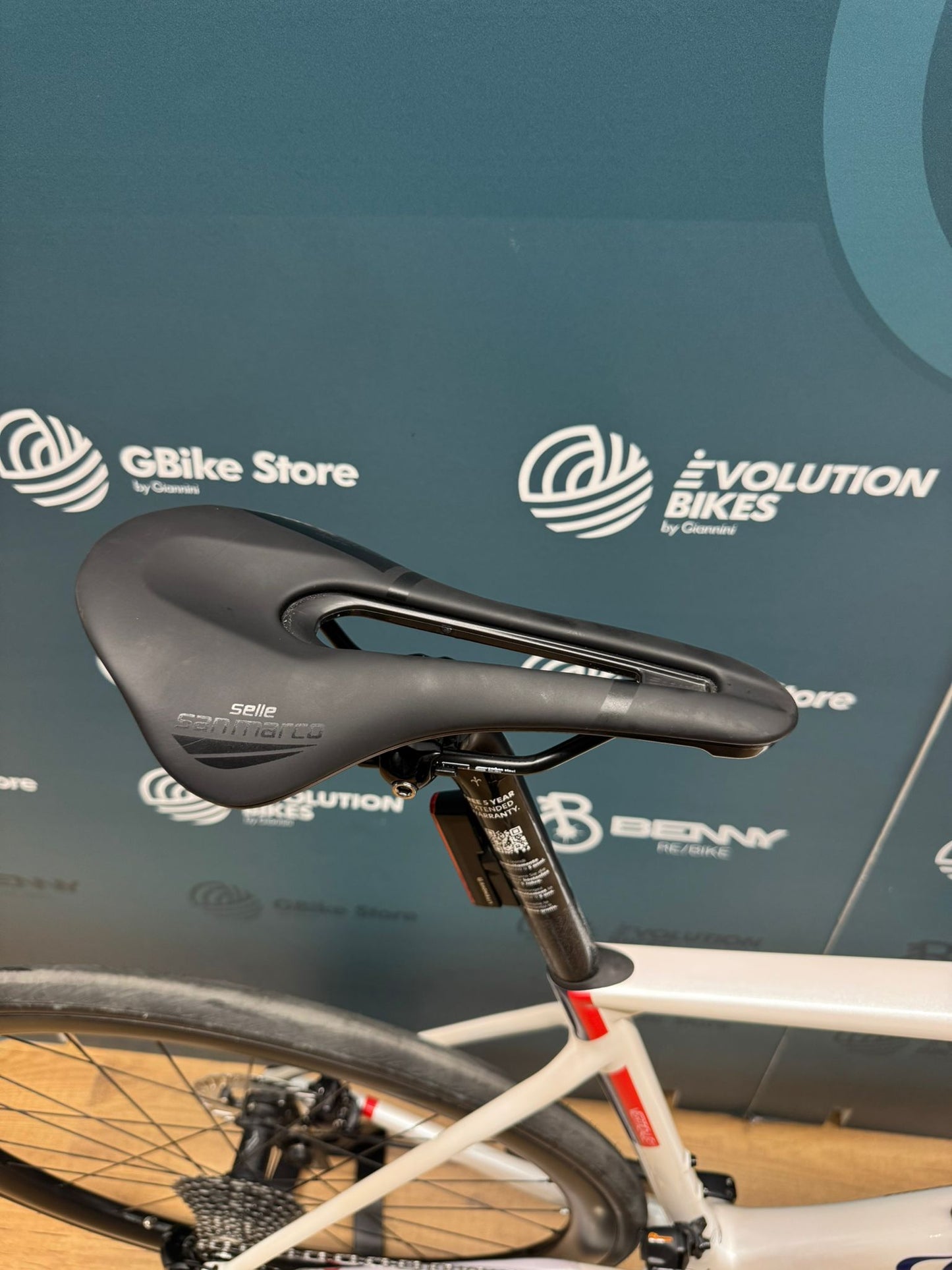 Wilier Verticale SLR Ultegra Di2 Size L - Used