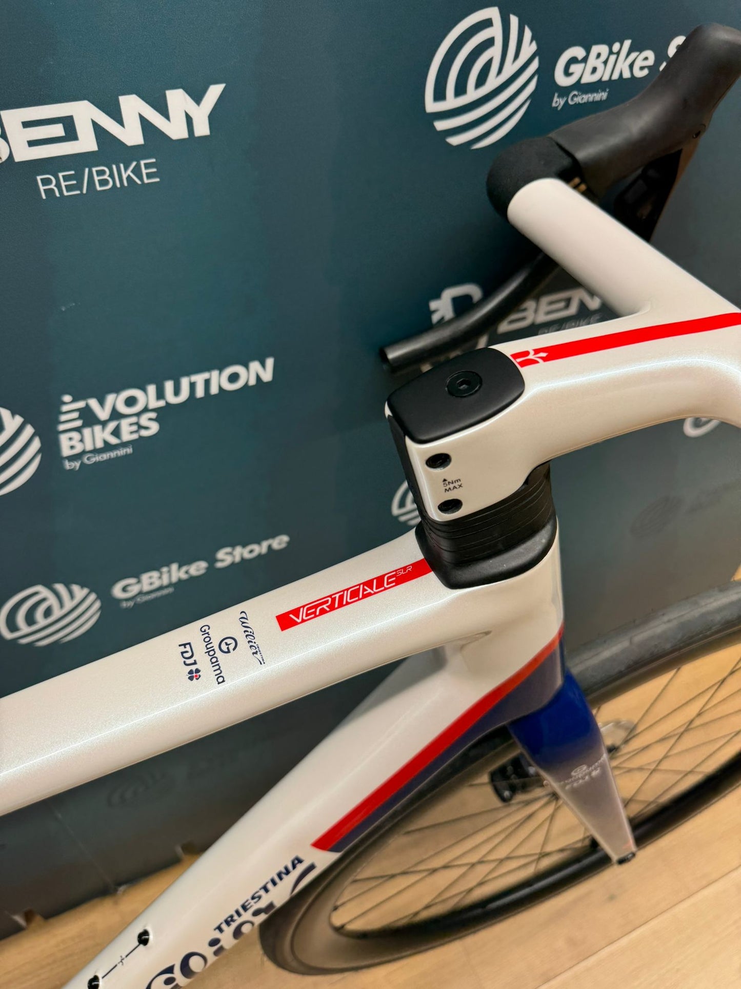 Wilier Verticale SLR Ultegra Di2 Size L - Used