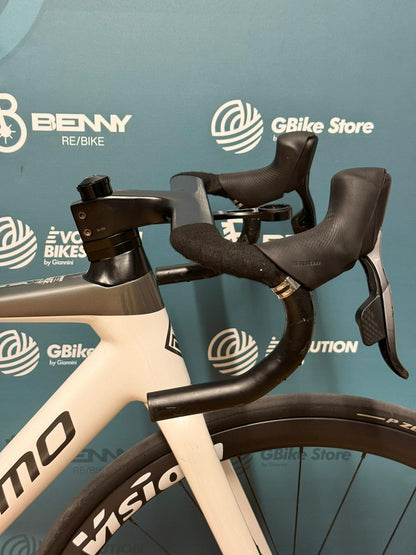 Cięcia Megamo Raise M - Używany