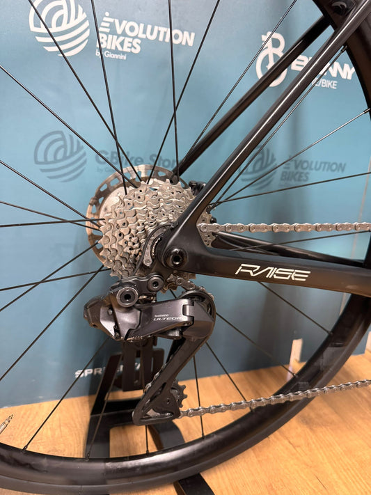 Megamo Raise Ultegra Di2 12v Rozmiar dysku M - Używany
