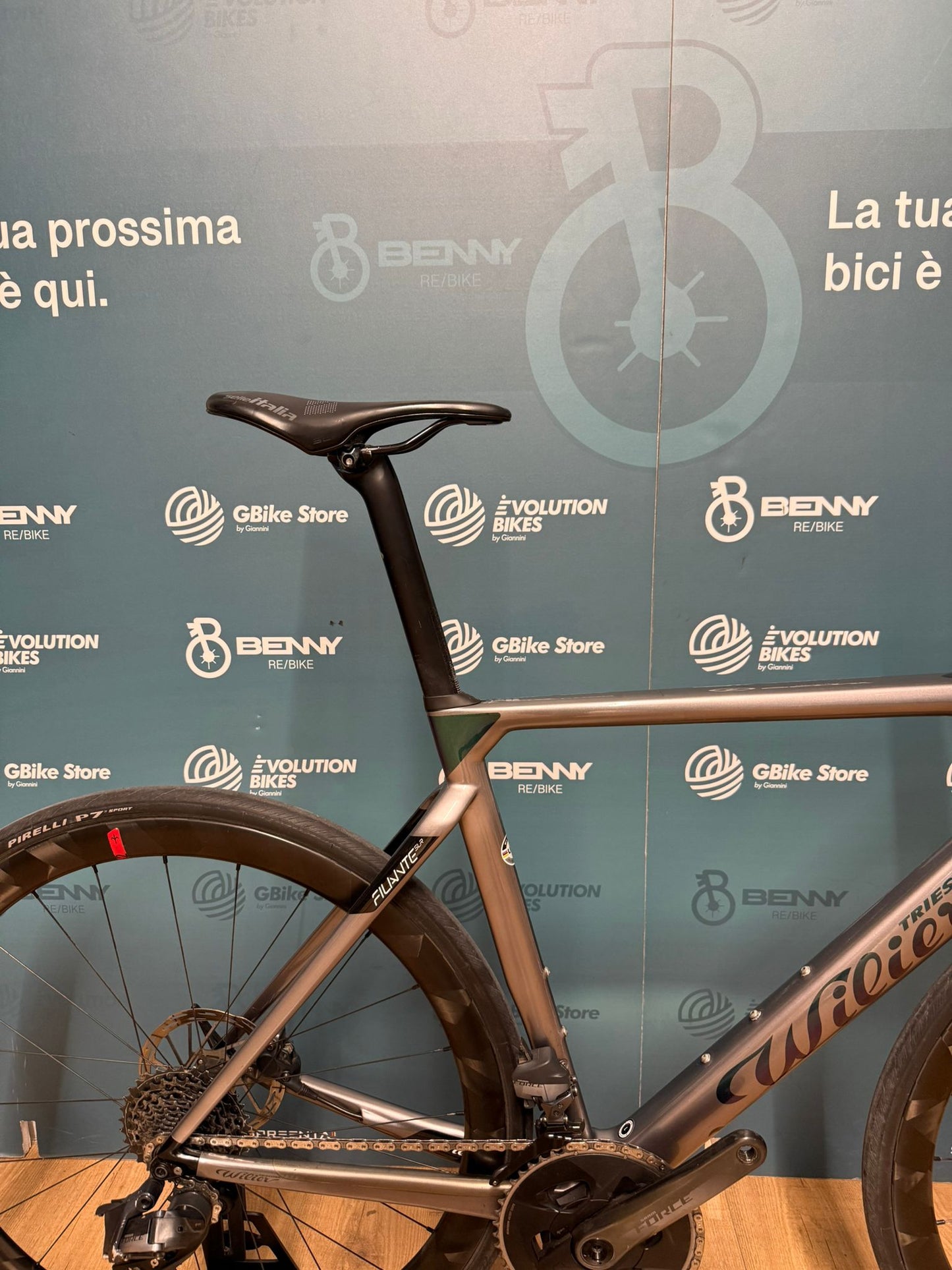 Wilier Taille SLR AXS simplifiée L - Utilisé