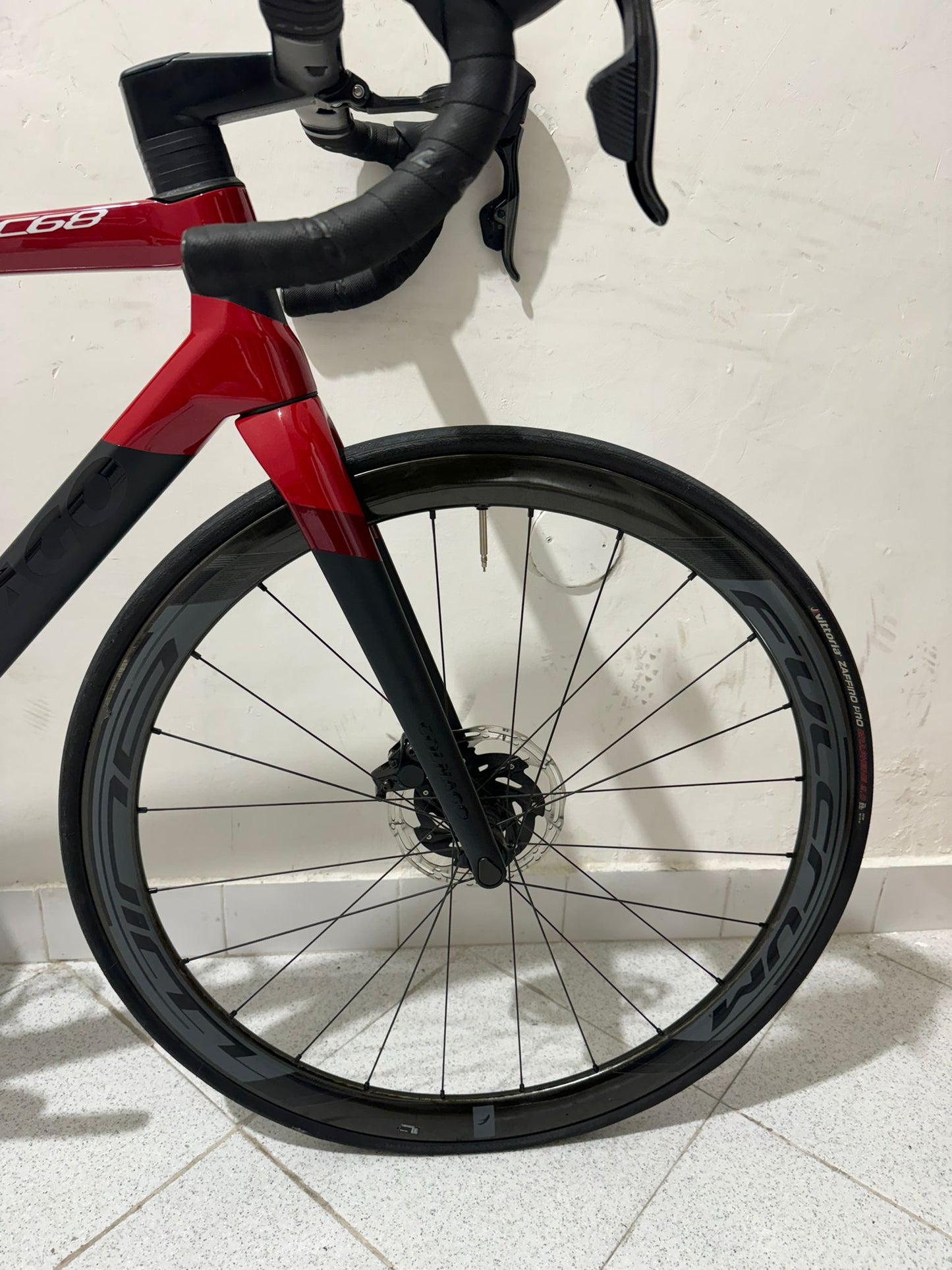 Colnago C68 Route Disc Taille 485 - Utilisé