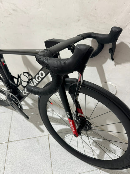 Colnago V4RS EAU Emirates Tamaño 42S - Usado