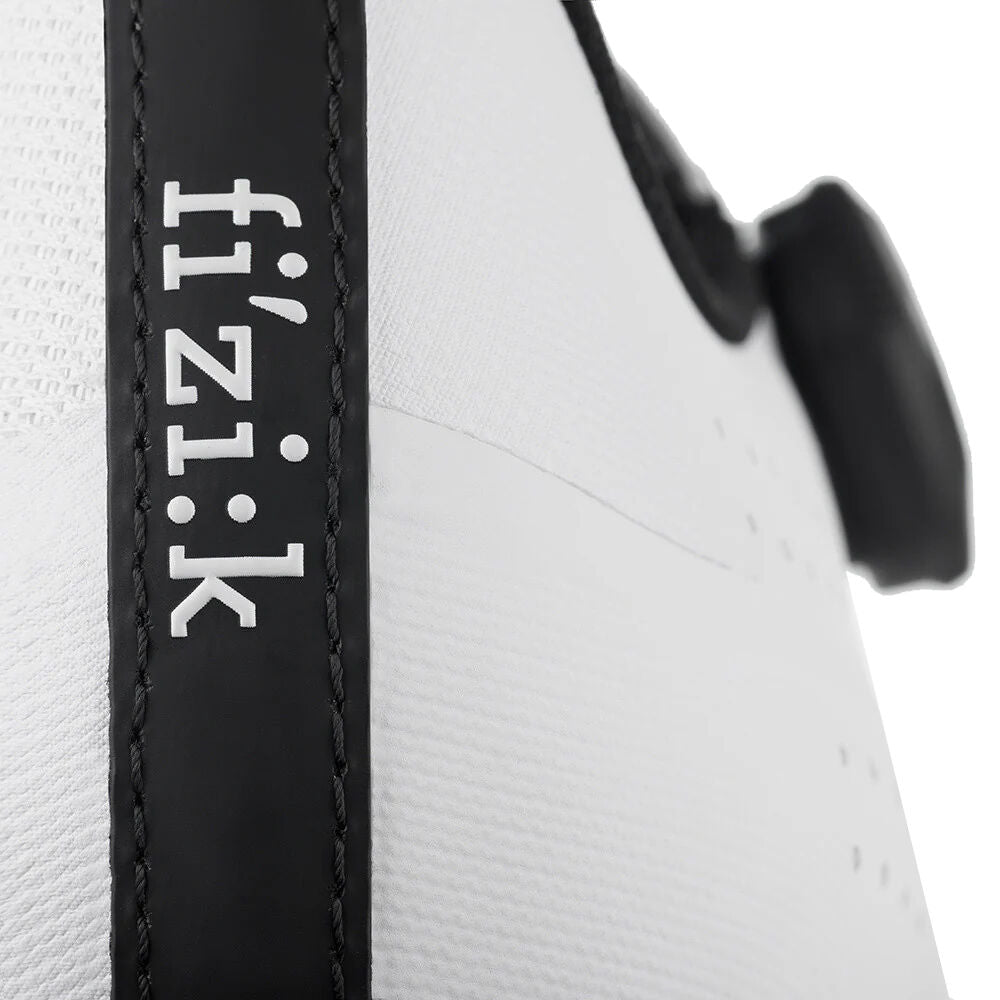 Fizik -Schuhe überziehen R4